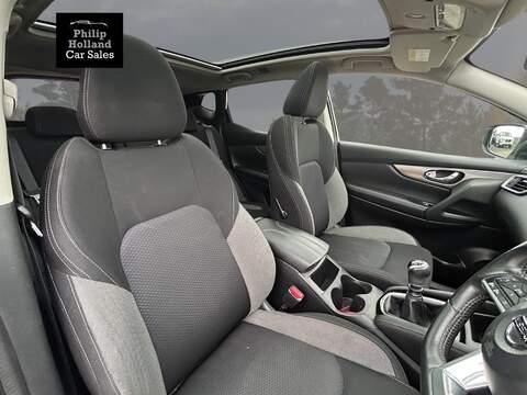 Nissan Qashqai dCi N-Connecta - U9840