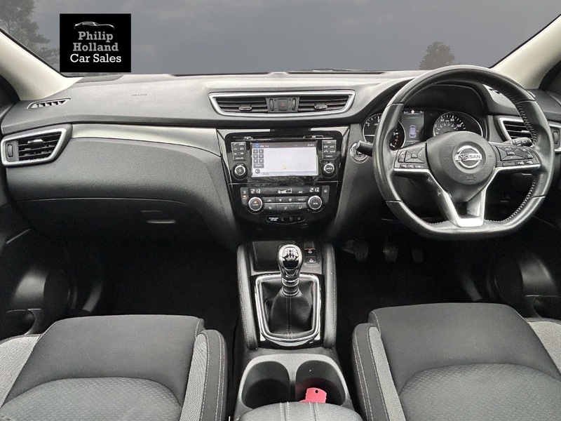 Nissan Qashqai dCi N-Connecta - U9840