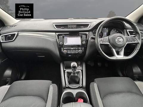 Nissan Qashqai dCi N-Connecta - U9840