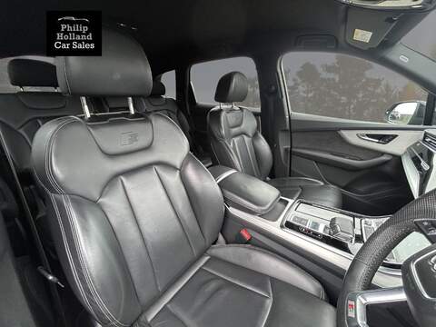 Audi Q7 TDI V6 S line - U9859
