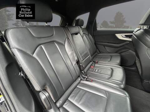 Audi Q7 TDI V6 S line - U9859