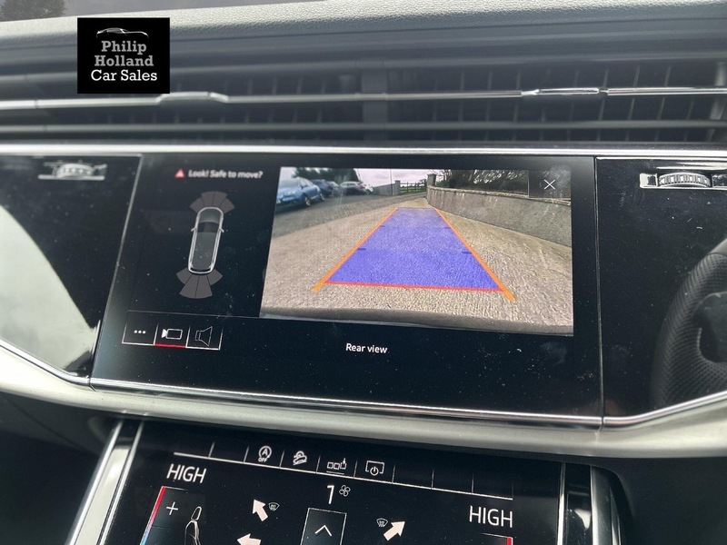 Audi Q7 TDI V6 S line - U9859