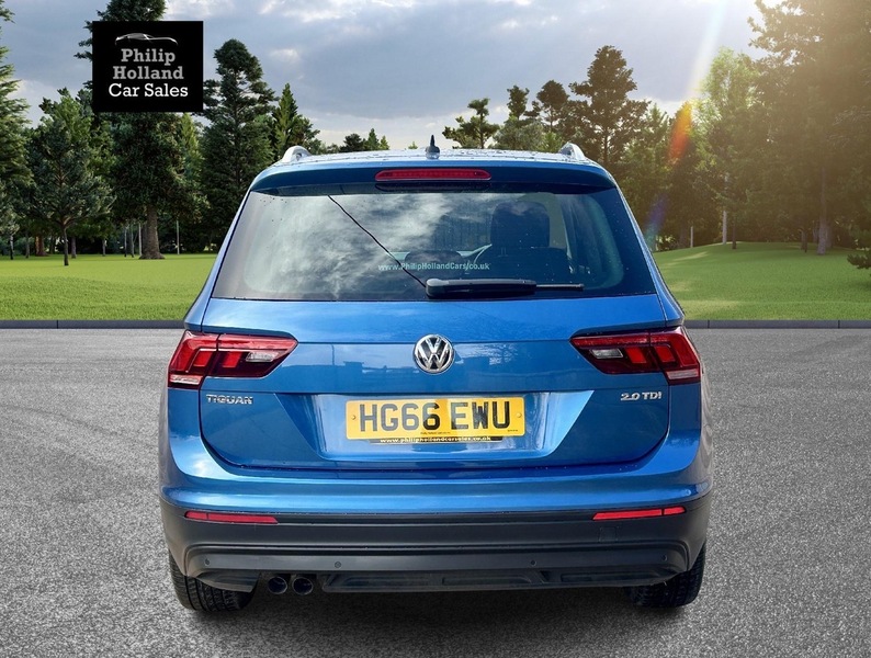 Volkswagen Tiguan TDI BlueMotion Tech SE Navigation - U9864