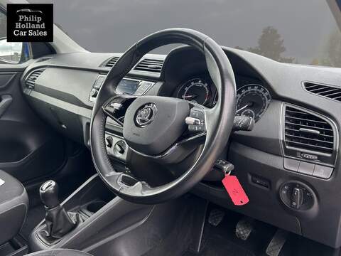 Skoda Fabia SE - U9866