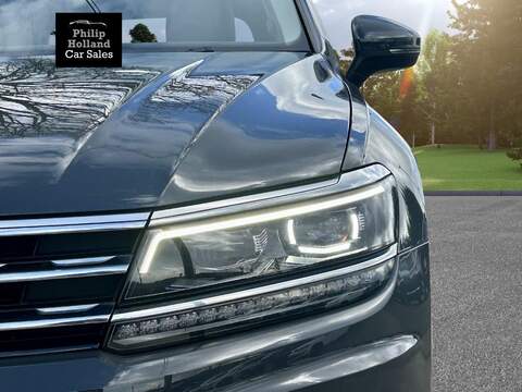 Volkswagen Tiguan TDI SEL - U9869