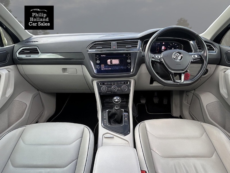 Volkswagen Tiguan TDI SEL - U9869