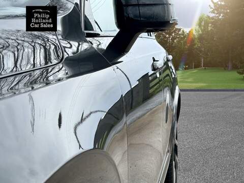 Volvo XC90 B5 MHEV Plus - U9876