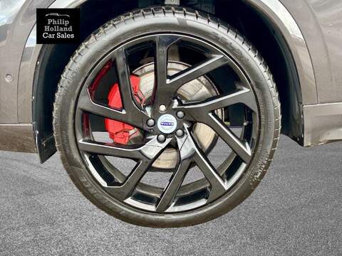 Volvo XC90 B5 MHEV Plus - U9876