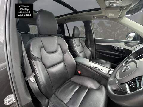 Volvo XC90 B5 MHEV Plus - U9876