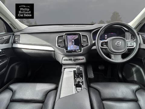 Volvo XC90 B5 MHEV Plus - U9876