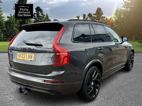 Volvo XC90 B5 MHEV Plus - U9876