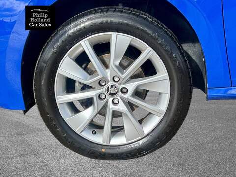 Skoda Kamiq TSI SE - U9877