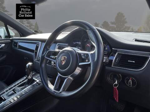 Porsche Macan TD V6 S - U9879