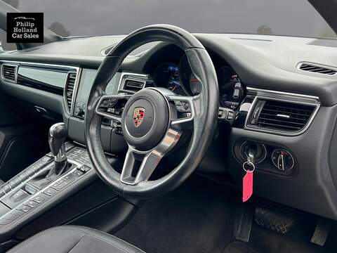 Porsche Macan TD V6 S - U9879