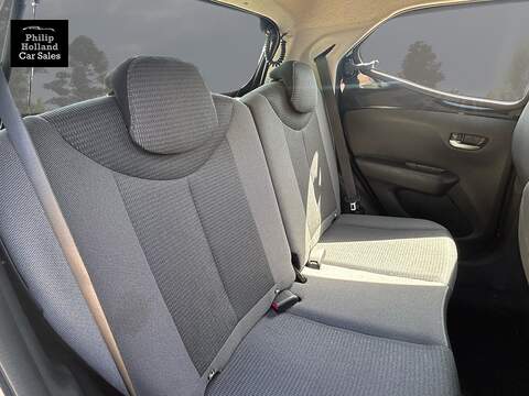 Toyota AYGO VVT-i x-play - U9887
