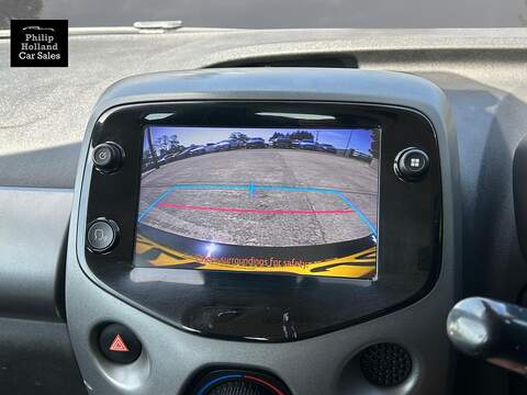 Toyota AYGO VVT-i x-play - U9889