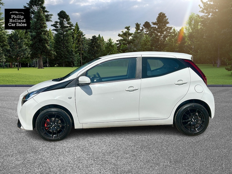 Toyota AYGO VVT-i x-play - U9889