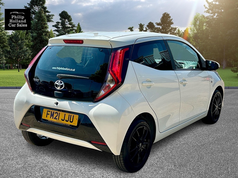 Toyota AYGO VVT-i x-play - U9889