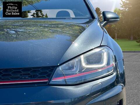 Volkswagen Golf TSI BlueMotion Tech GTI Performance - U9895