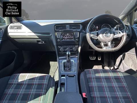 Volkswagen Golf TSI BlueMotion Tech GTI Performance - U9895