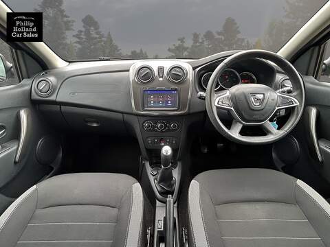 Dacia Sandero Stepway TCe Laureate - U9921