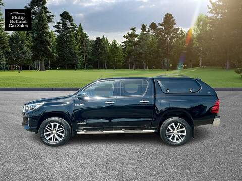 Toyota Hilux D-4D Invincible X - U9932