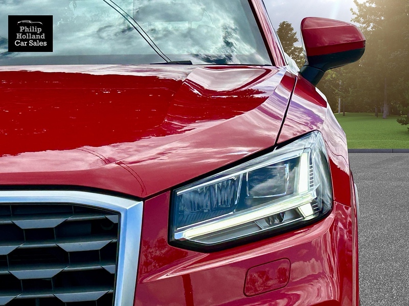 Audi Q2 TDI S line - U9944