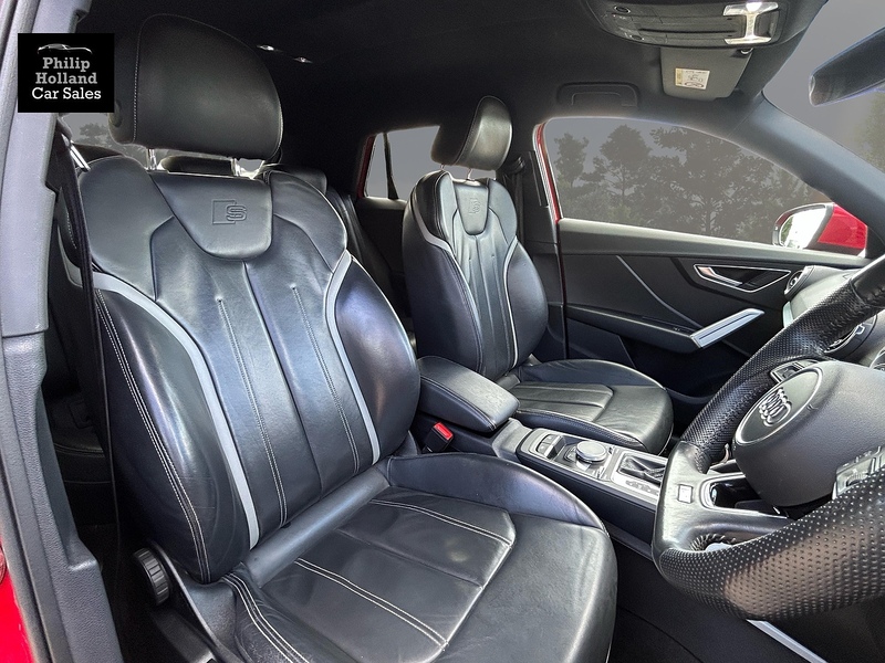 Audi Q2 TDI S line - U9944