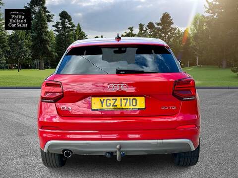 Audi Q2 TDI S line - U9944