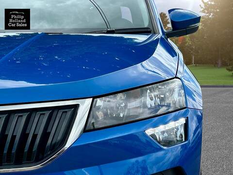 Skoda Karoq TSI SE Technology - U9952