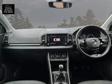 Skoda Karoq TSI SE Technology - U9952