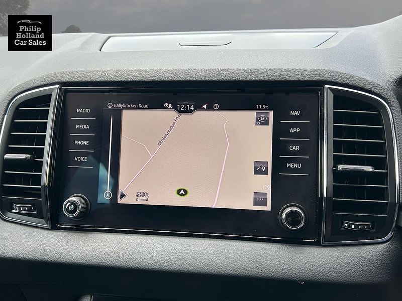 Skoda Karoq TSI SE Technology - U9952