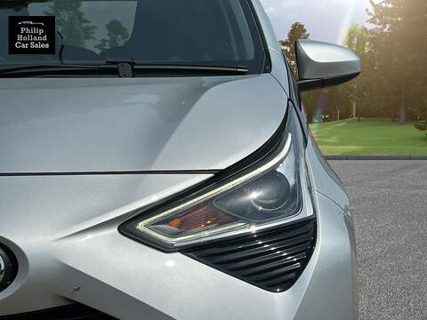 Toyota AYGO VVT-i x-play - U9955