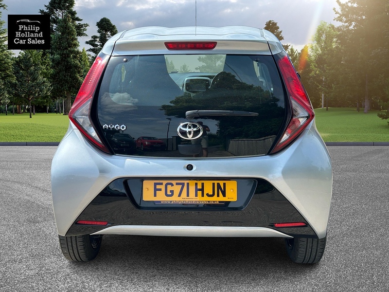 Toyota AYGO VVT-i x-play - U9955