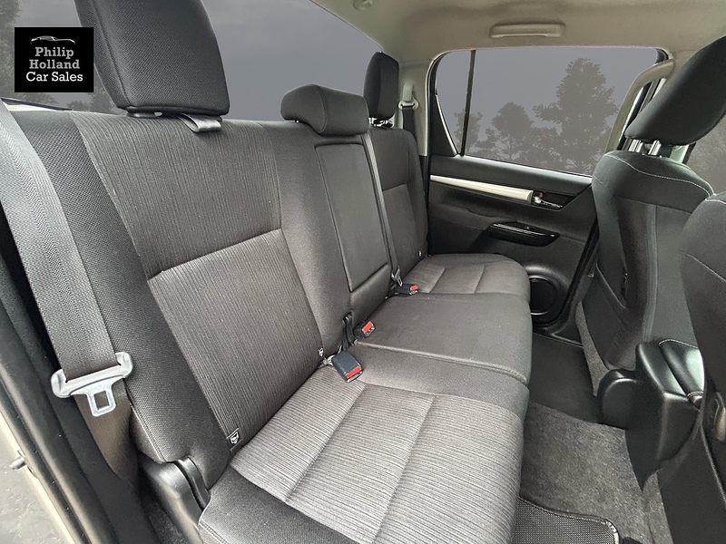 Toyota Hilux D-4D Invincible - U9962