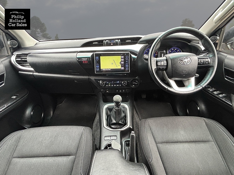 Toyota Hilux D-4D Invincible - U9962