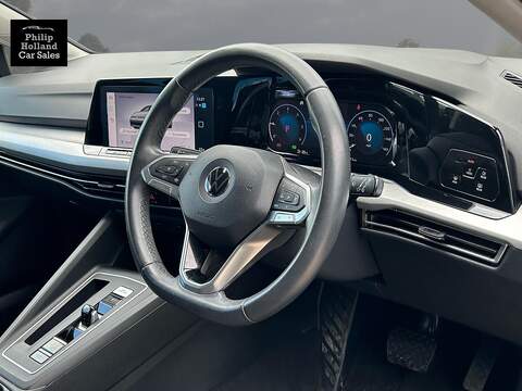 Volkswagen Golf TDI Life - U9969