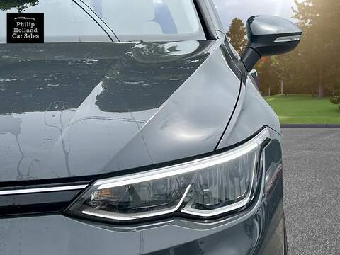 Volkswagen Golf TDI Life - U9969