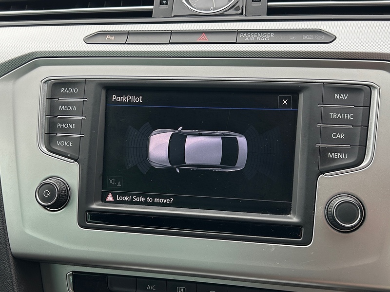 Volkswagen Passat TDI BlueMotion Tech SE Business - U9982