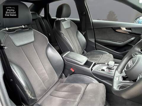 Audi A4 TDI Black Edition - U9985