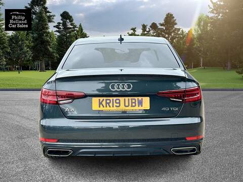 Audi A4 TDI Black Edition - U9985