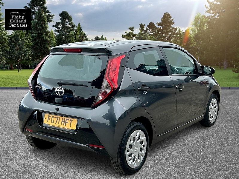 Toyota AYGO VVT-i x-play - U9987