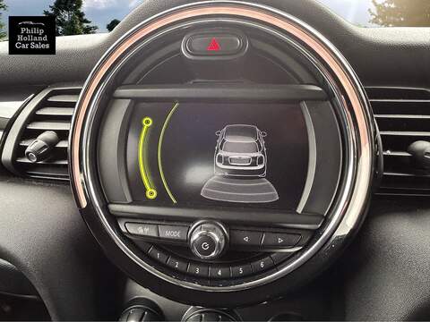 MINI Hatch Cooper Seven - U9988