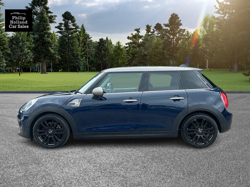 MINI Hatch Cooper Seven - U9988
