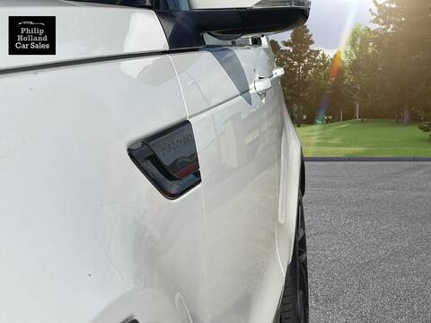 Land Rover Discovery SD V6 SE - U9992