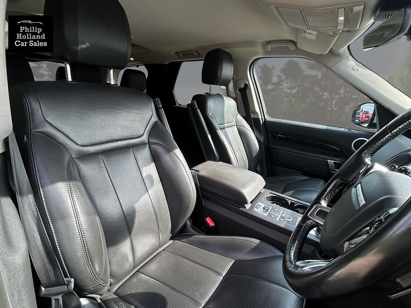 Land Rover Discovery SD V6 SE - U9992