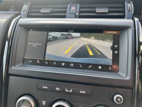 Land Rover Discovery SD V6 SE - U9992