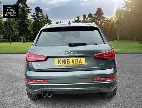 Audi Q3 S line - U9995