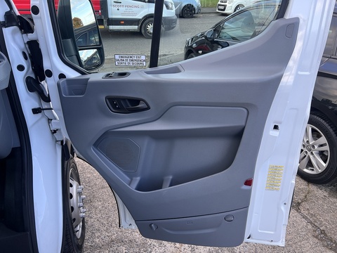 2.2 TDCi [125] 460 HDT [EU6] XLWB Bus L4 H3 [17 Seat] 2.2 4dr Minibus Manual Diesel