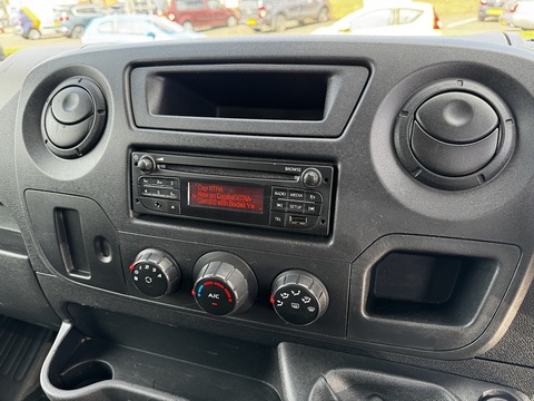 2.3 CDTi F3500 L3 7-Seat Crew Cab Dropside 2.3 4dr Dropside Manual Diesel